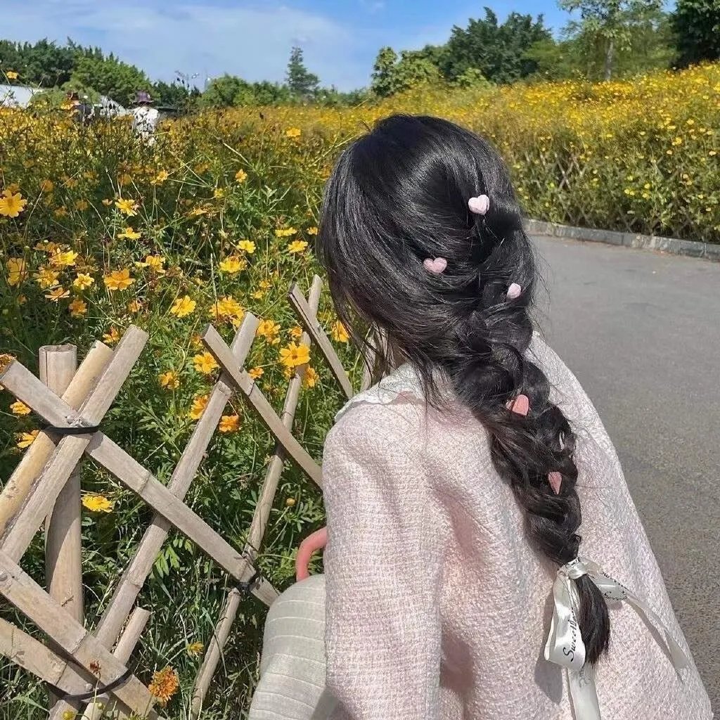 有些女孩这样做